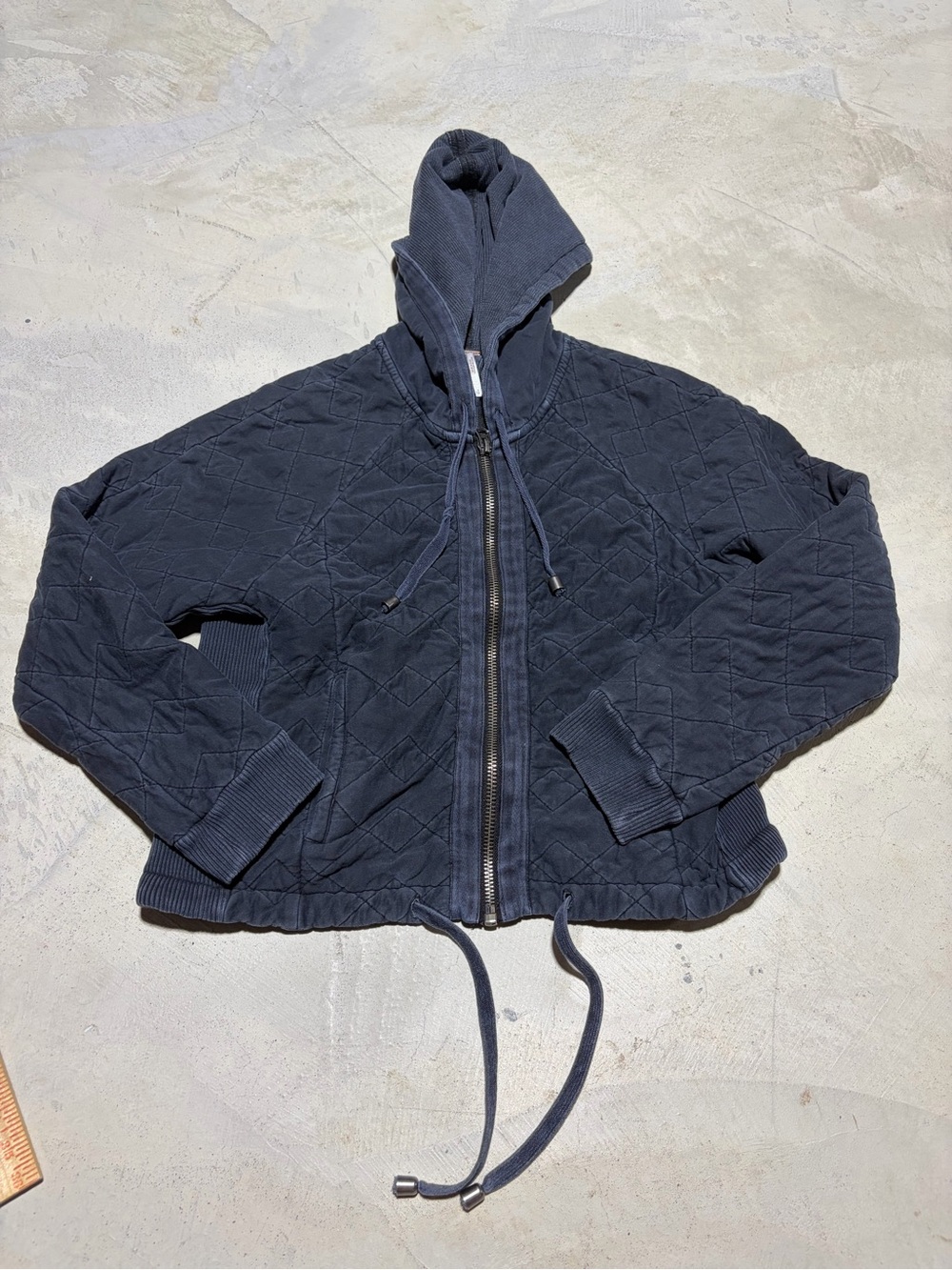 Free people Quilted Hooded Jacket small back zip
